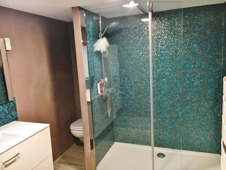 Travaux de rénovation de salle de bain, Jussy